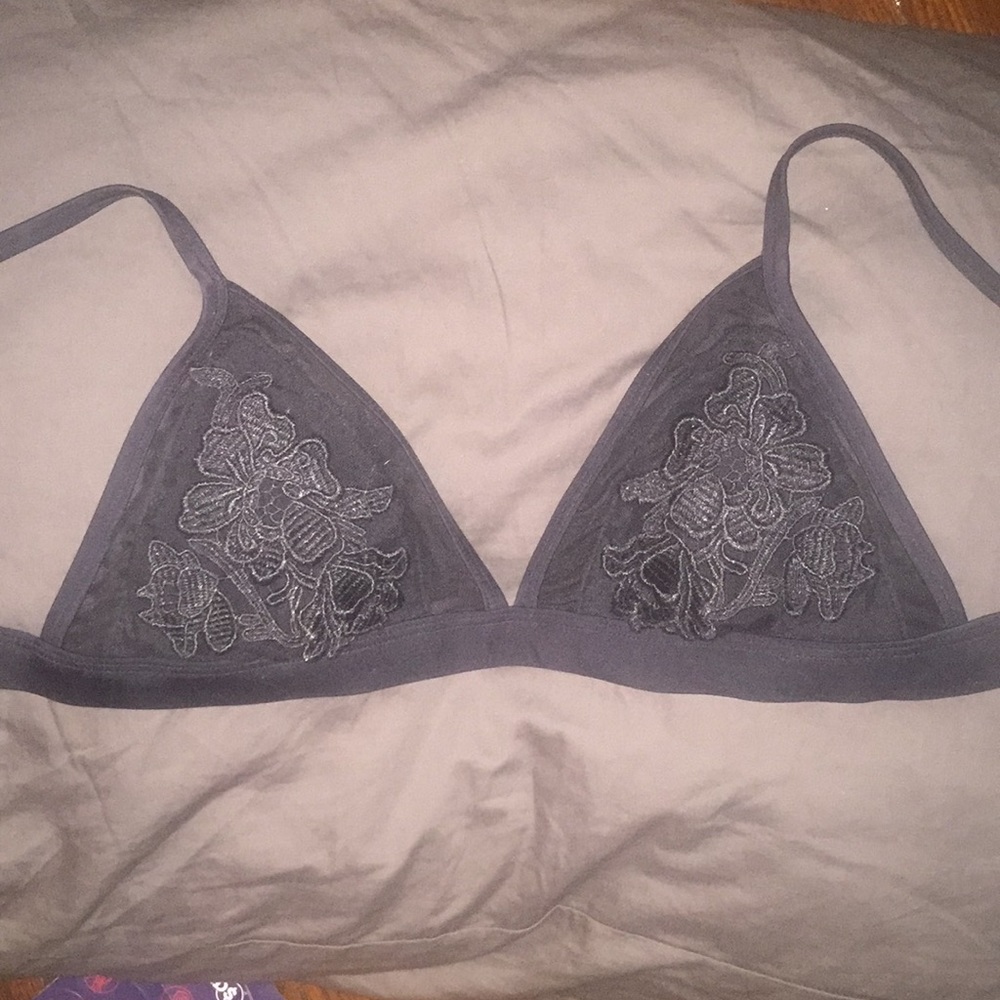 See through / sheer bikini top